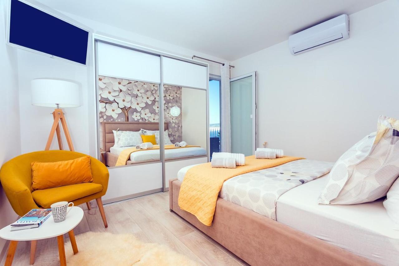 Villa Matan - Only 200M From The Sandy Beaches, Private 28M2 Pool Omiš Exterior foto